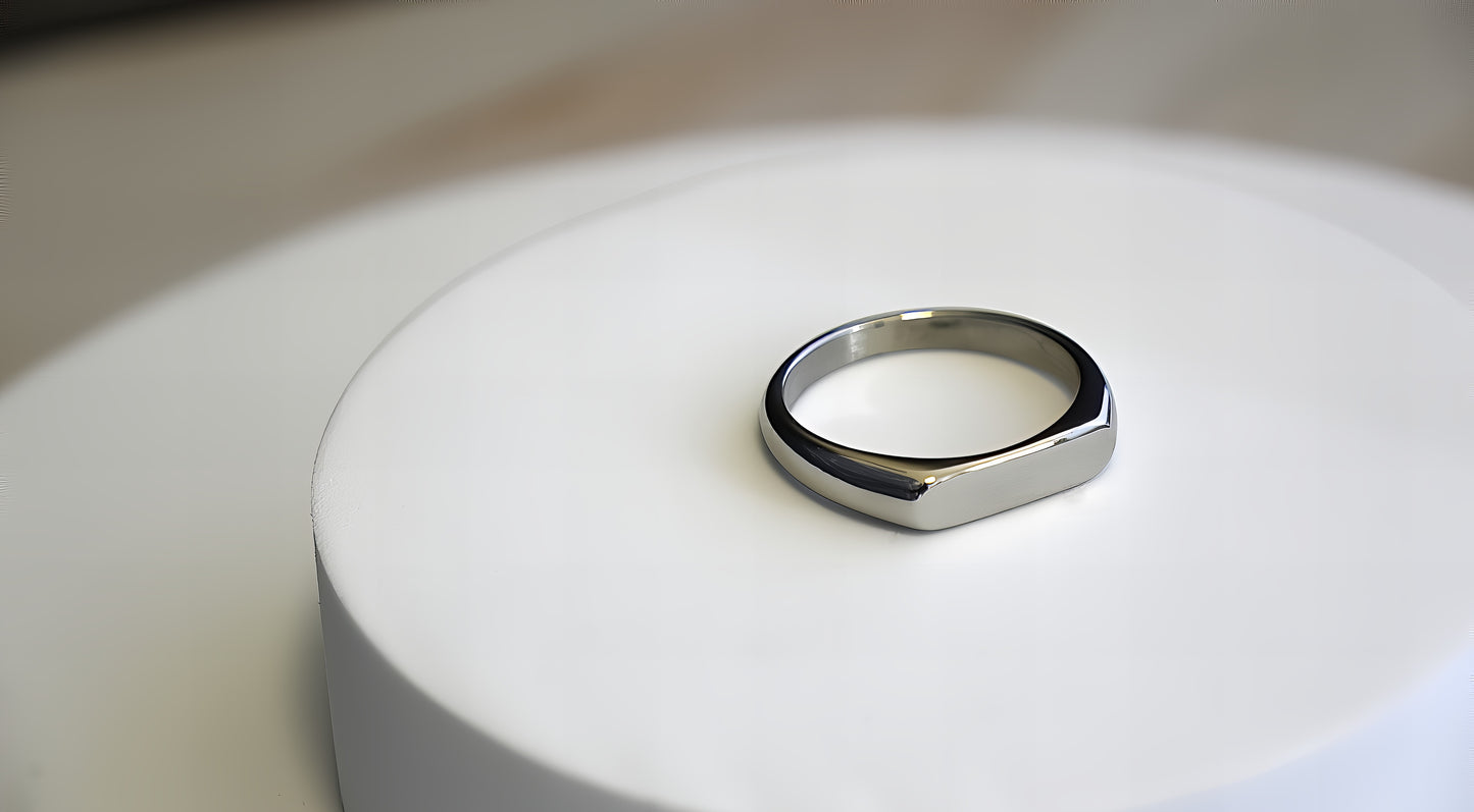 ANELLO GEOMETRICO A FEDE CON SIGILLO PERSONALIZZABILE