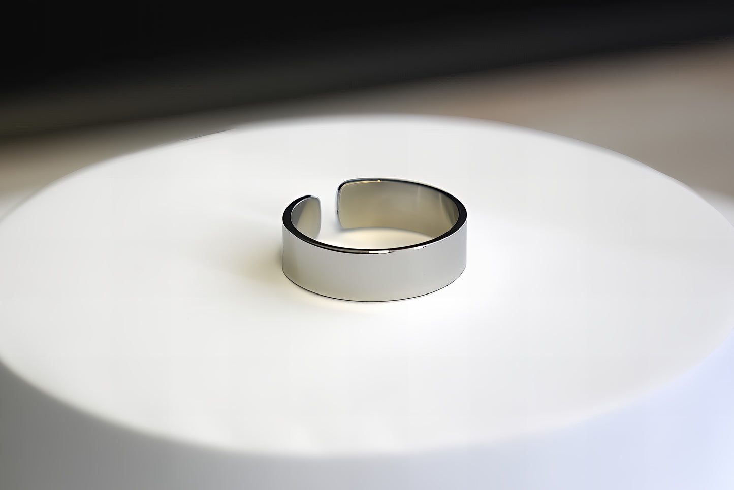 ANELLO GEOMETRICO A FASCIA APERTA PERSONALIZZABILE