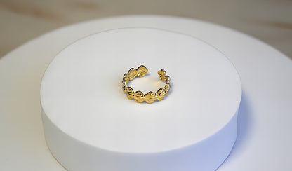 ANELLO A FEDINA CON CONCHIGLIE MULTIPLE