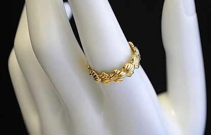 ANELLO A FEDINA CON CONCHIGLIE MULTIPLE