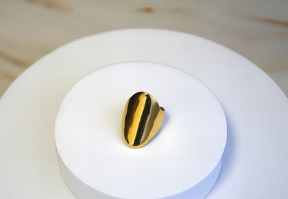 ANELLO GEOMETRICO A FASCIA PIENA CON SIGILLO