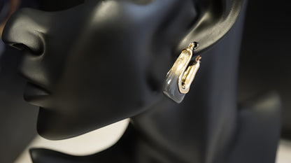 ORECCHINI A CERCHIO IN RESINA