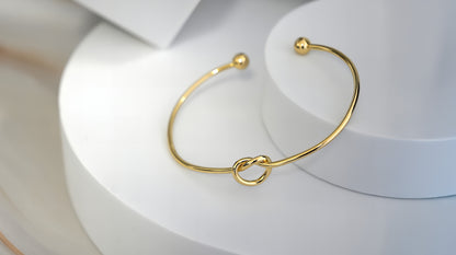 BRACCIALE A FILO CON NODO